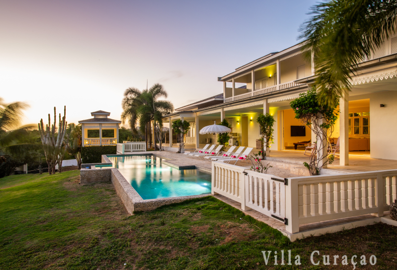Villa Tropical Garden