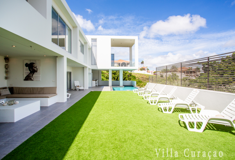 Villa Pure White